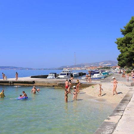 Apartments With A Parking Space Kastel Luksic, Kastela - 21073 Экстерьер фото